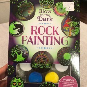 New~Glow in the Dark Rock Painting Kit